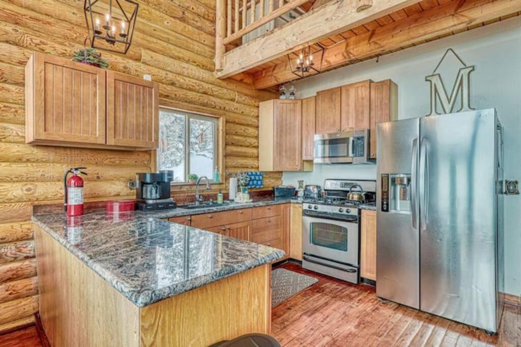 בריאן הד Spectacular Chalet Overlooking The Ski Slopes מראה חיצוני תמונה