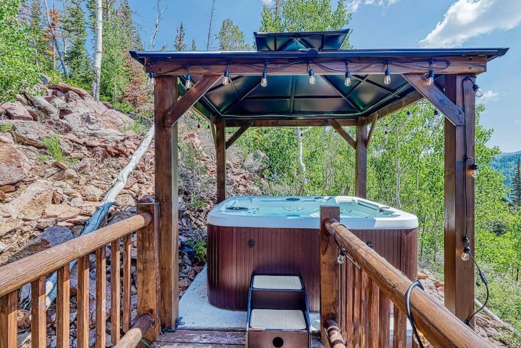 בריאן הד Spectacular Chalet Overlooking The Ski Slopes מראה חיצוני תמונה
